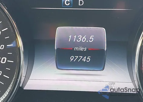 2017 Mercedes-Benz E 300 z USA, uszkodzony, nr VIN WDDZF4JB8HA275737